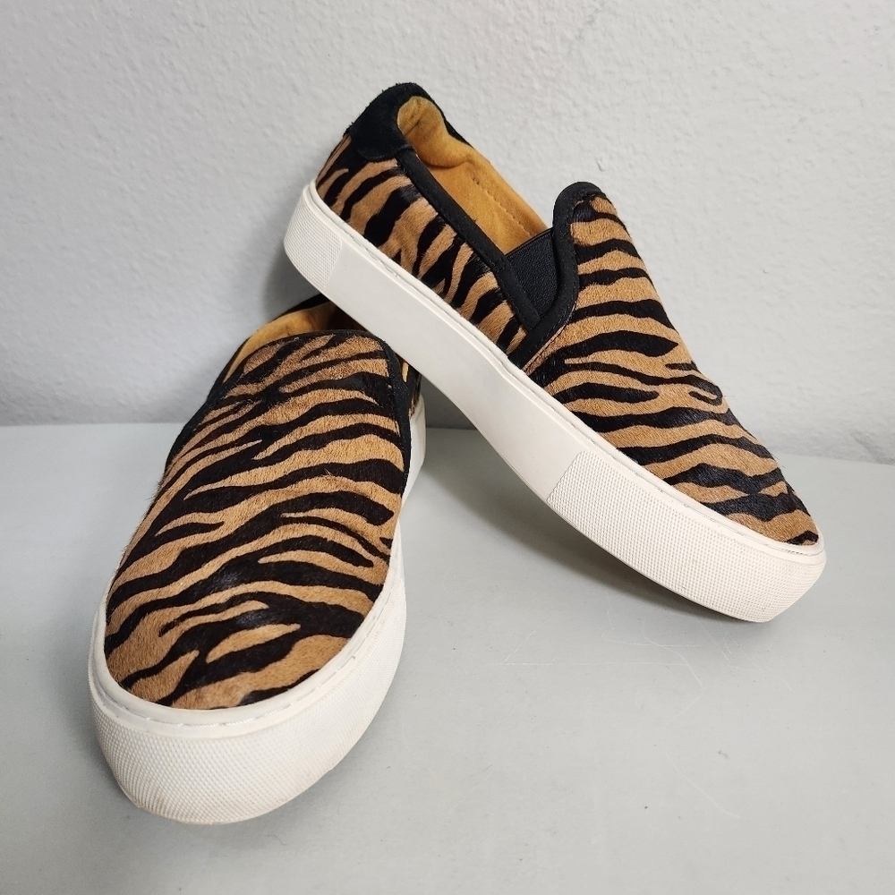 Ugg Womens Cahlvan Tiger Print Calf Hair Loafer-Size 8.5